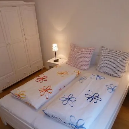 Apartamento Fewo-15-0-s-ferienwohnung-in-graal-mueritz *